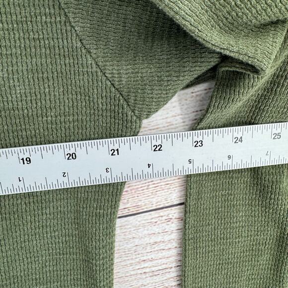 Realtree Team Henley Shirt Men's Size Medium Green Knit Long Sleeve - Picture 9 of 10